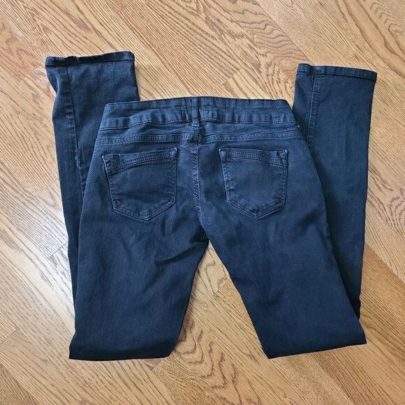 Denim Rules by TRF - Picture 2 of 4